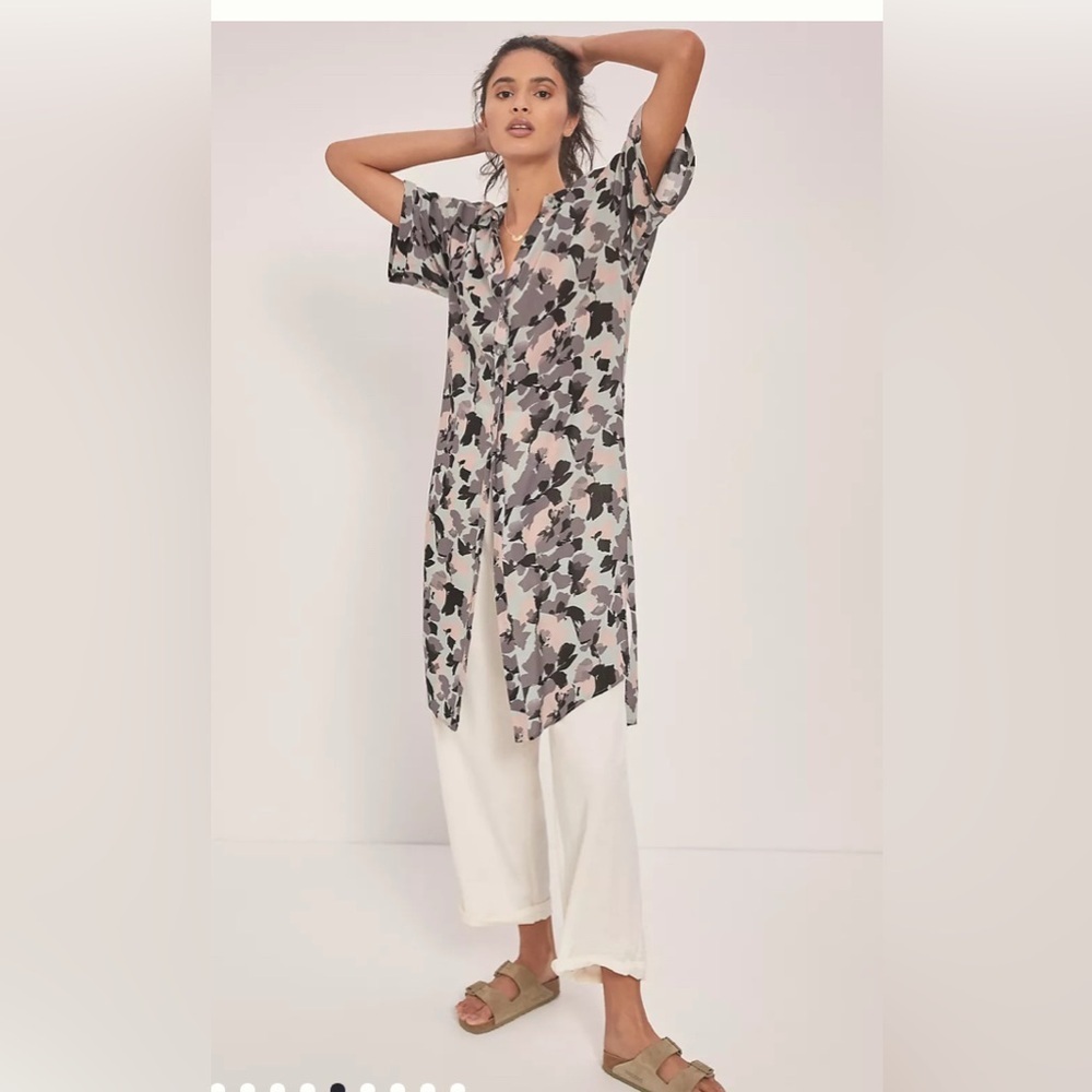 Anthropologie Maeve Rita Printed Tunic
Blouse short sleeve sz XS S